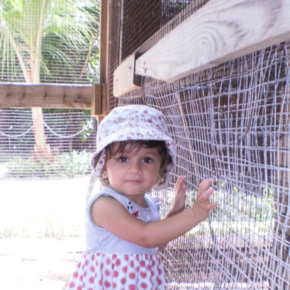 Meet your Posher, Claudia - Picture 1 of 1